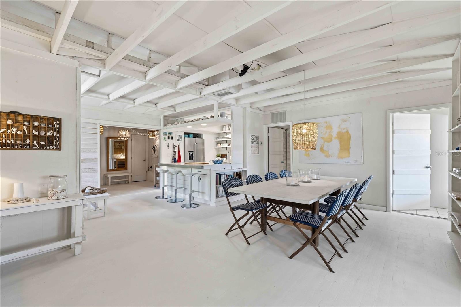 624 BAYSHORE RD