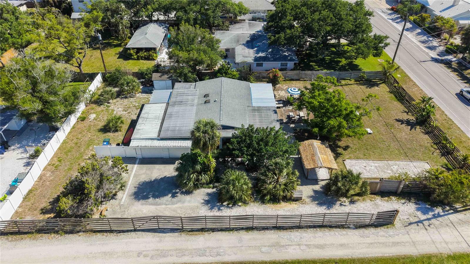 624 BAYSHORE RD