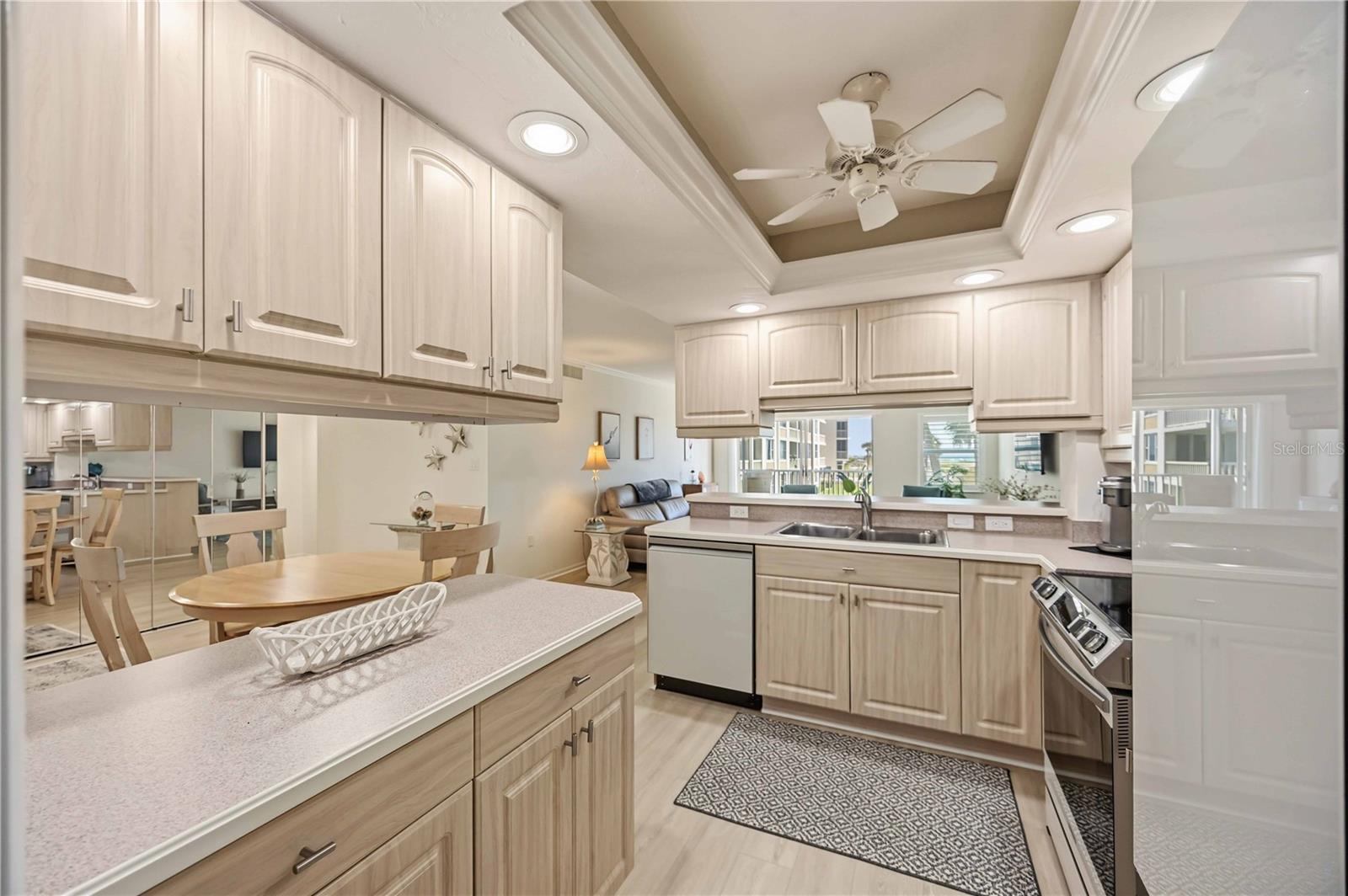 1150 TARPON CENTER DR ##208