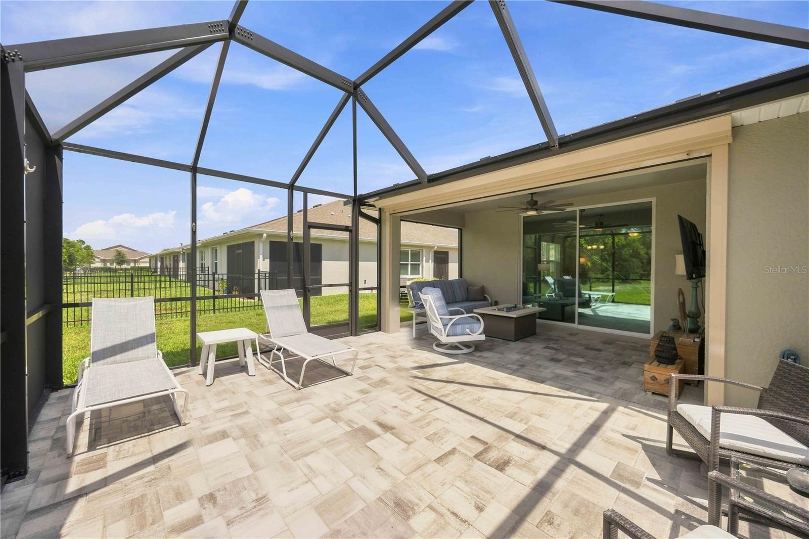 1512 LAUREL BROOK LN