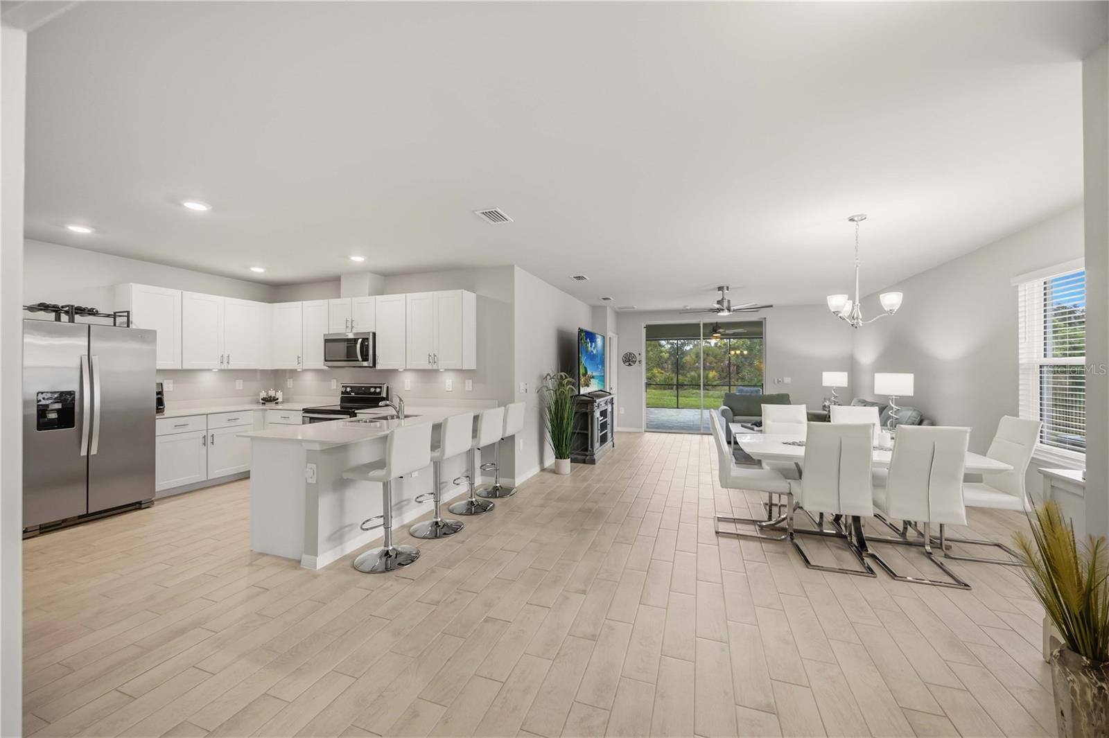 1512 LAUREL BROOK LN