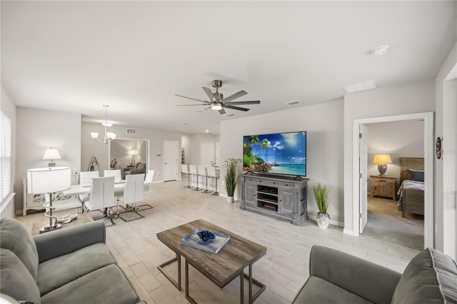 1512 LAUREL BROOK LN