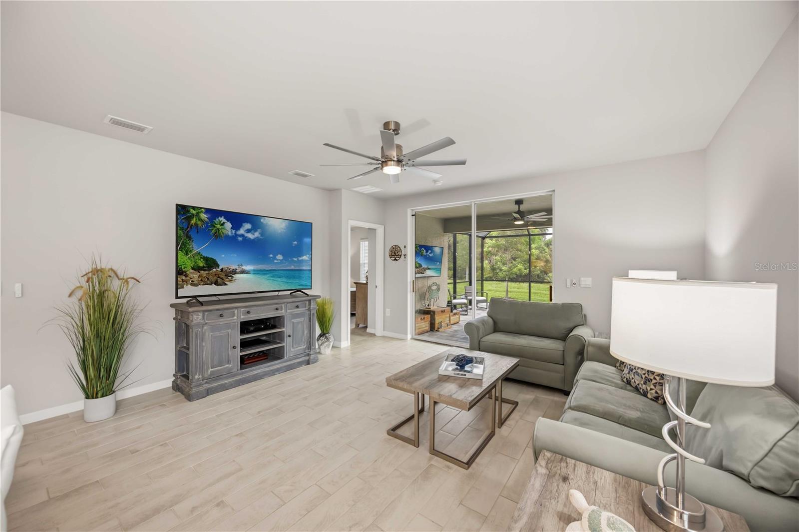 1512 LAUREL BROOK LN