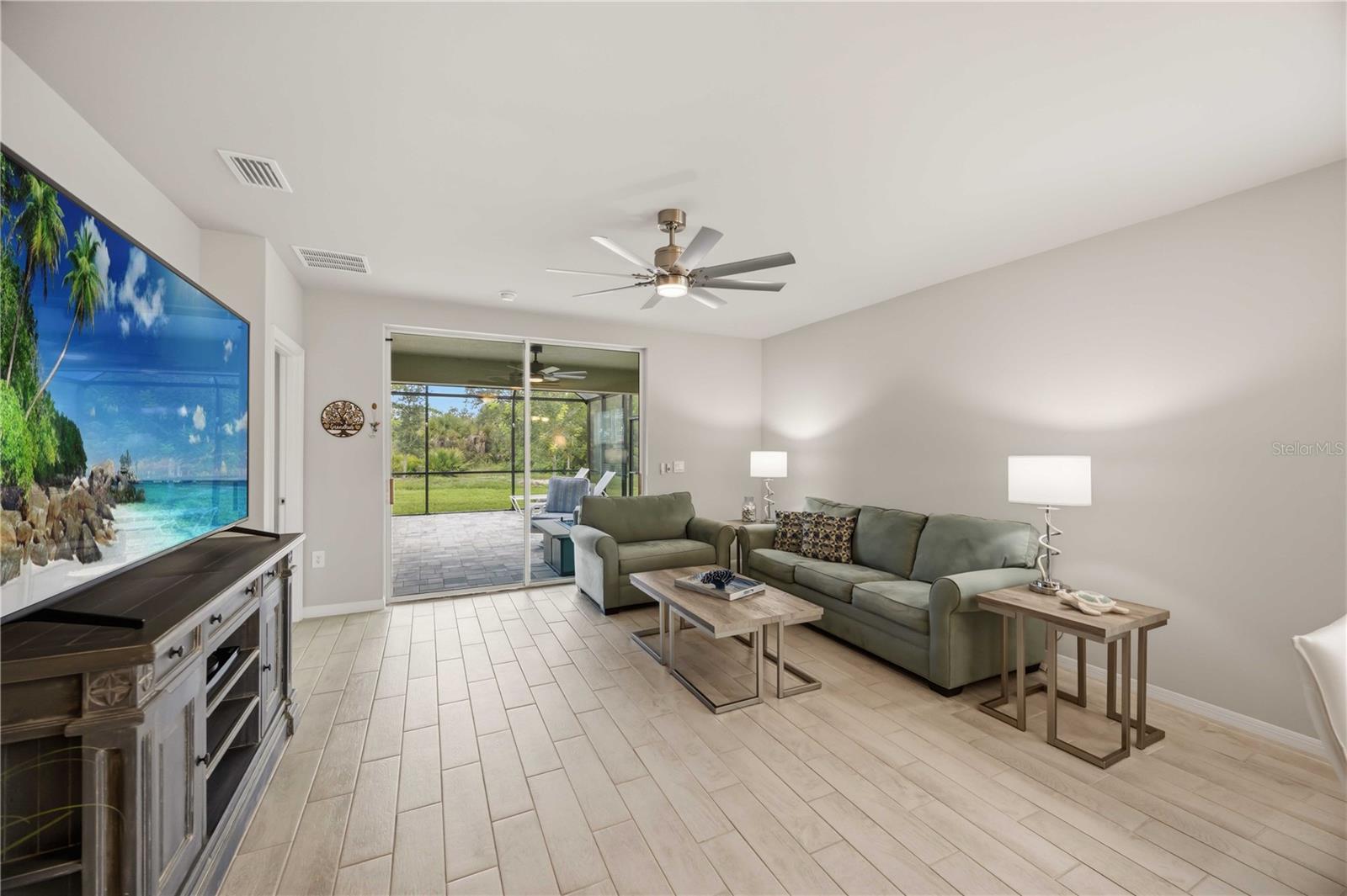 1512 LAUREL BROOK LN