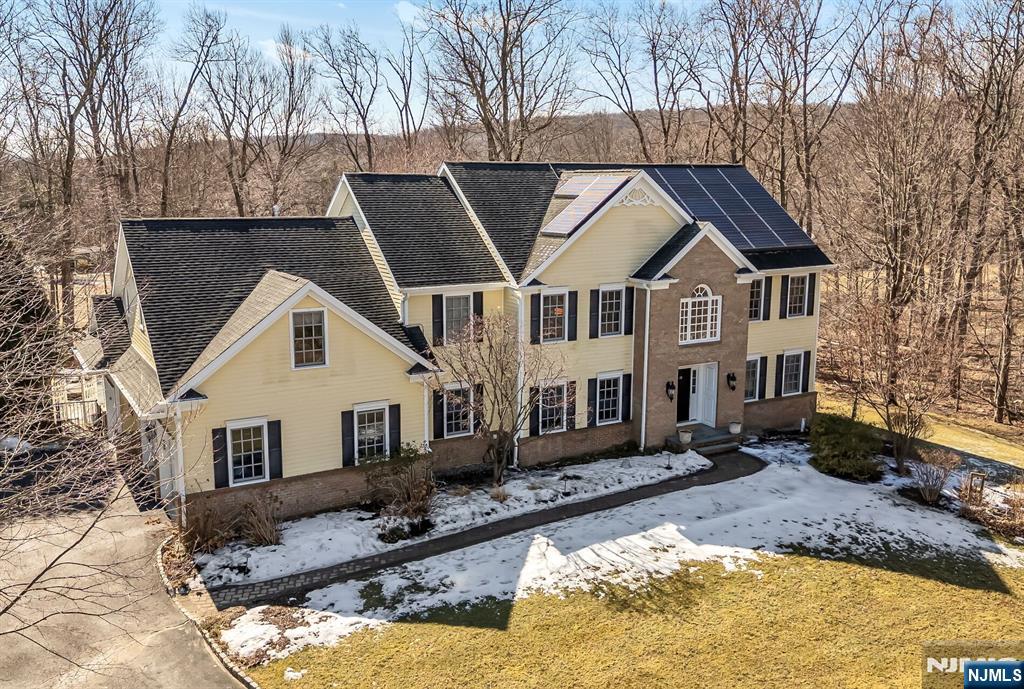 48 Meadow Lake Drive