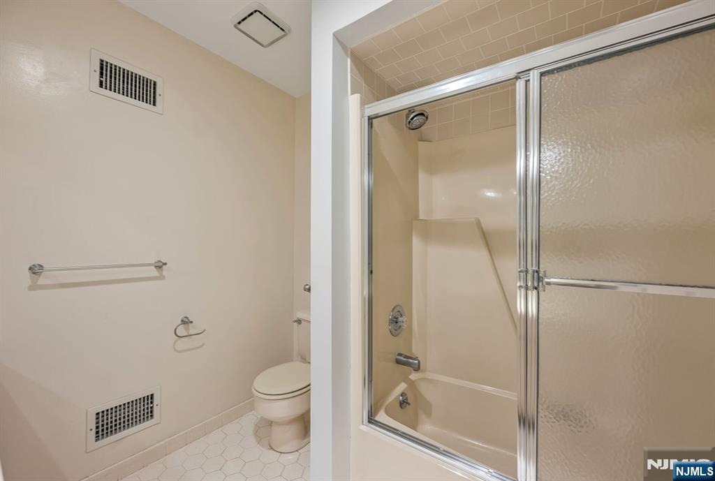 43 Forsgate Court 43C