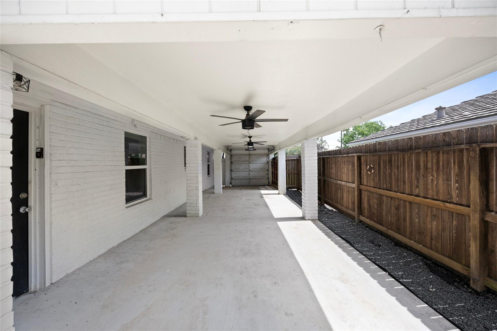 2836 Lockett Street