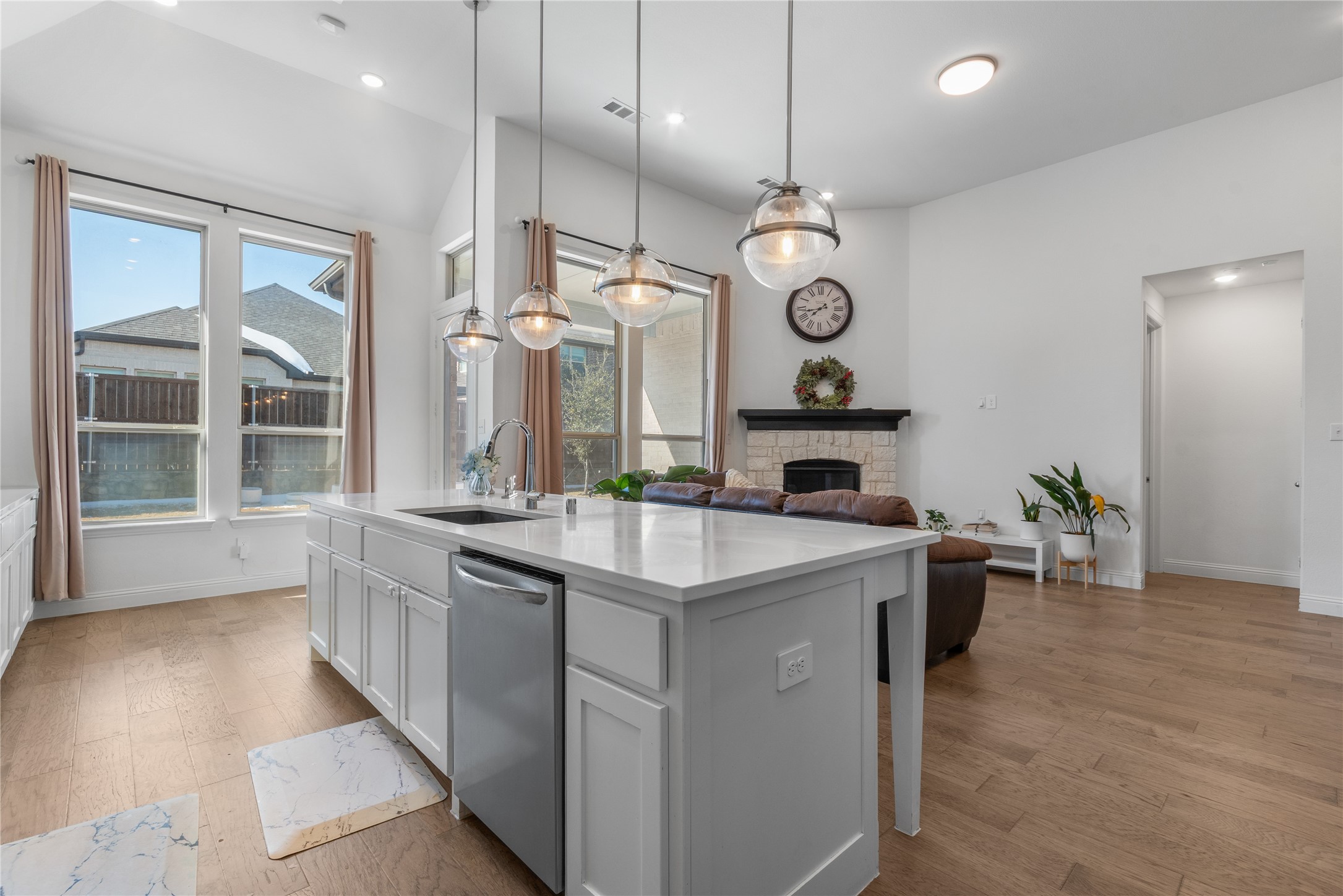 1669 Stowers Trail