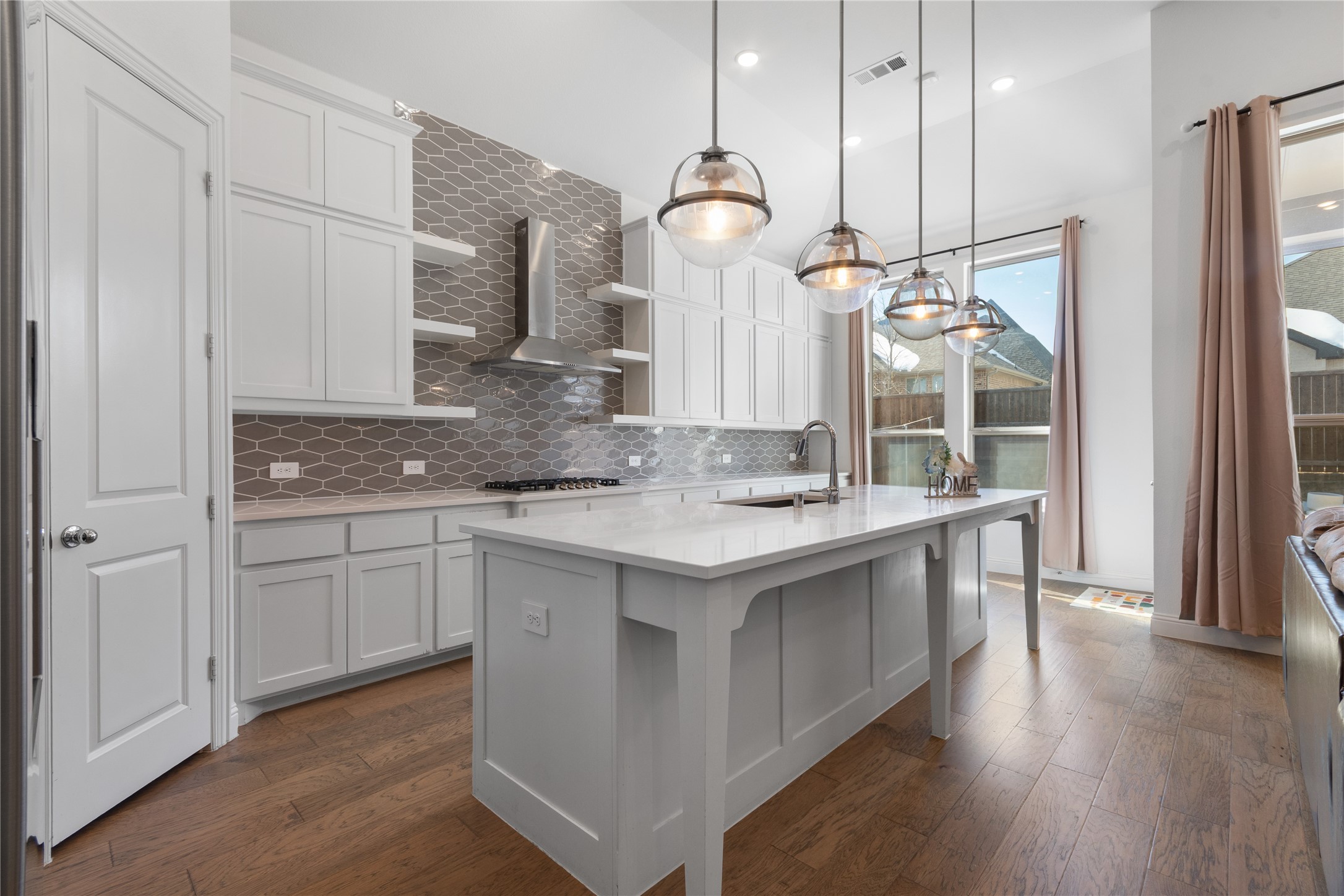 1669 Stowers Trail