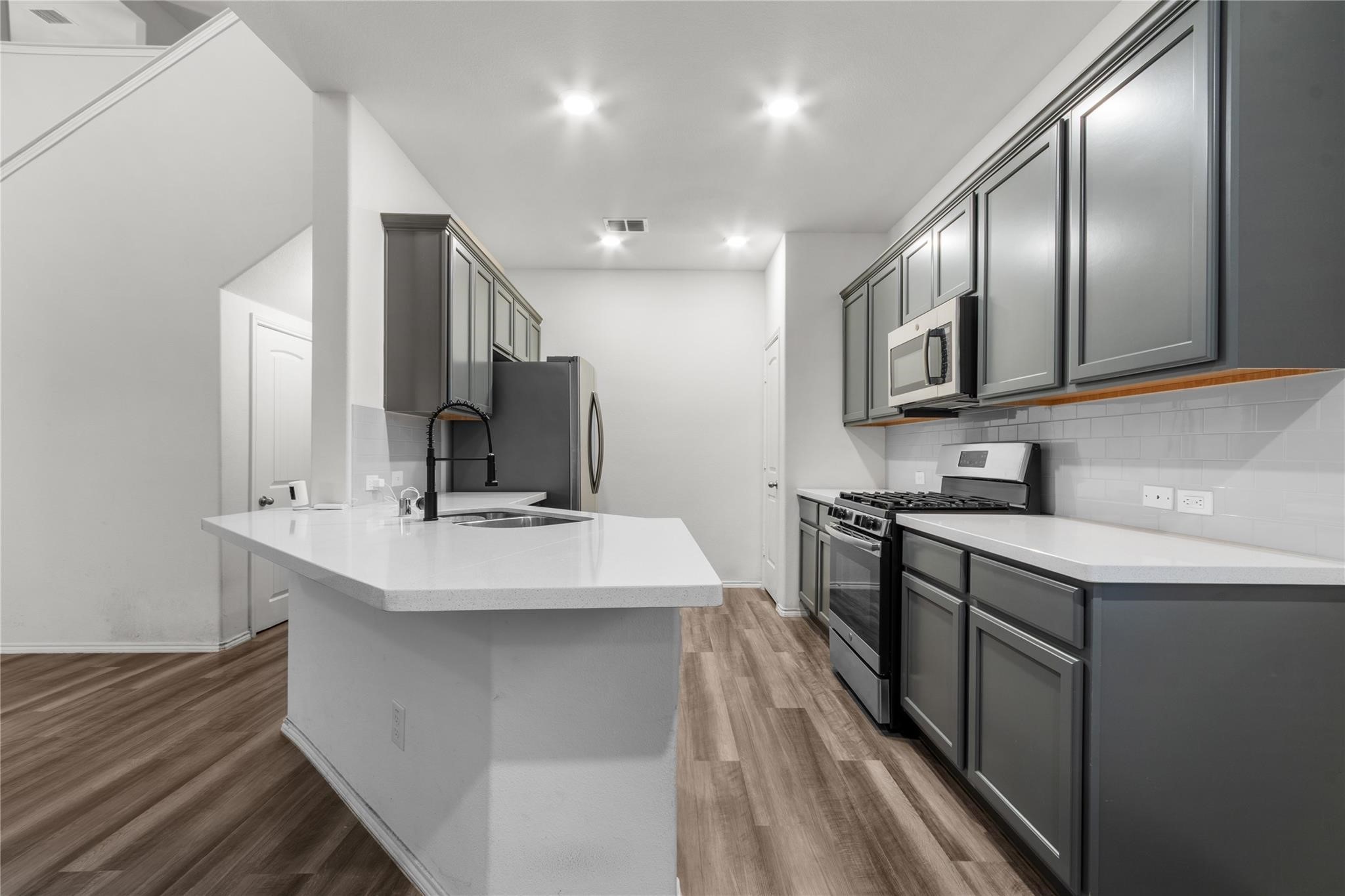 4000 Bighorn Drive