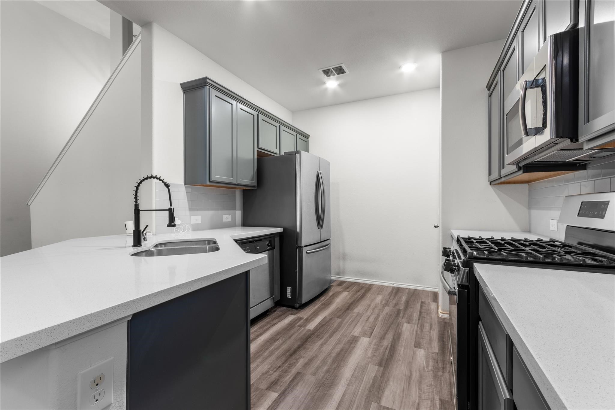 4000 Bighorn Drive