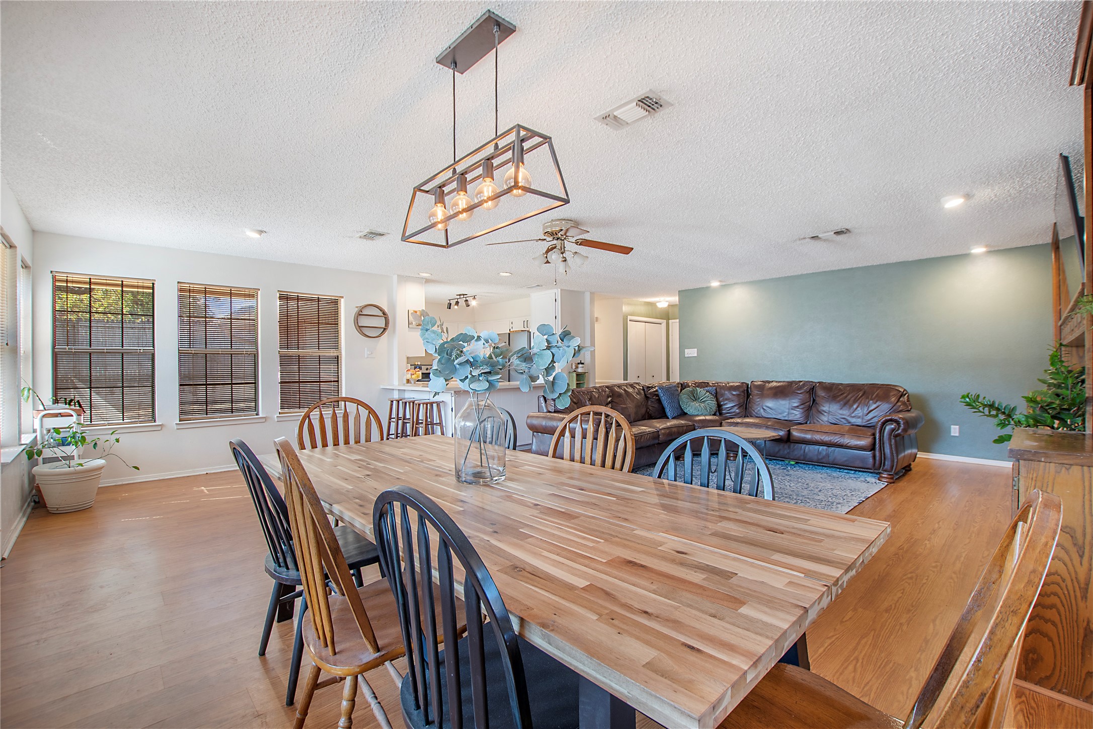 2507 Jewell Drive