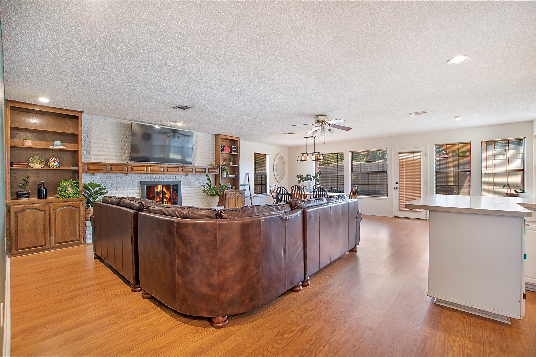 2507 Jewell Drive