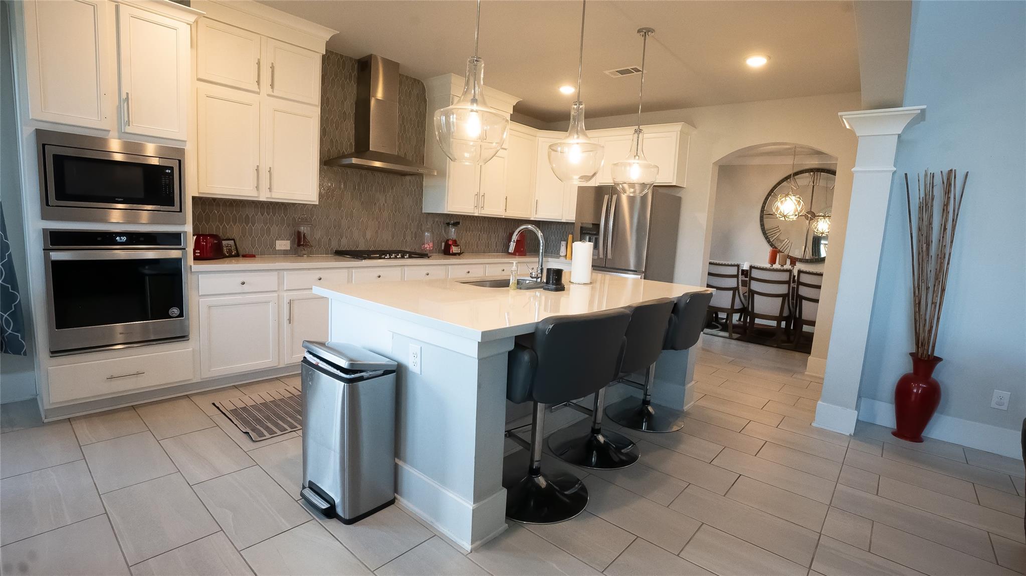 5915 Glass Peak Lane