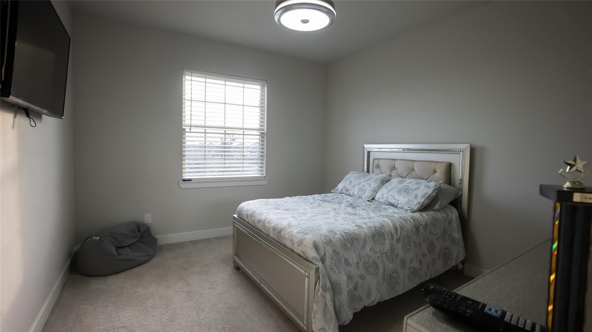 5915 Glass Peak Lane