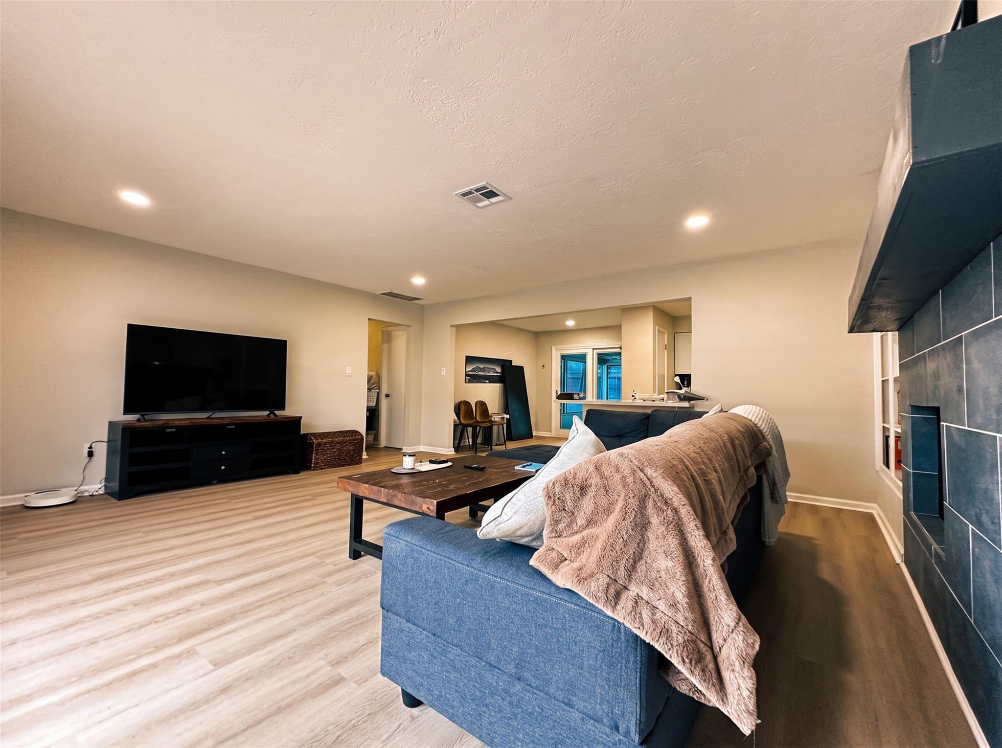 9332 Derrik Drive