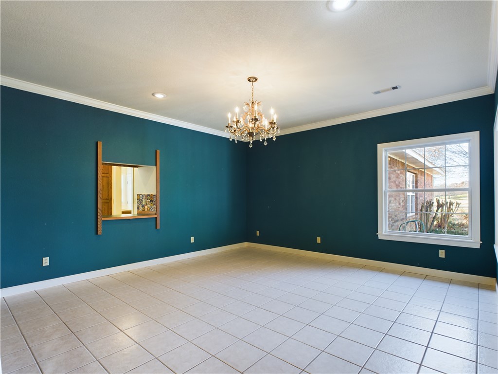 2966 Moffett Lane