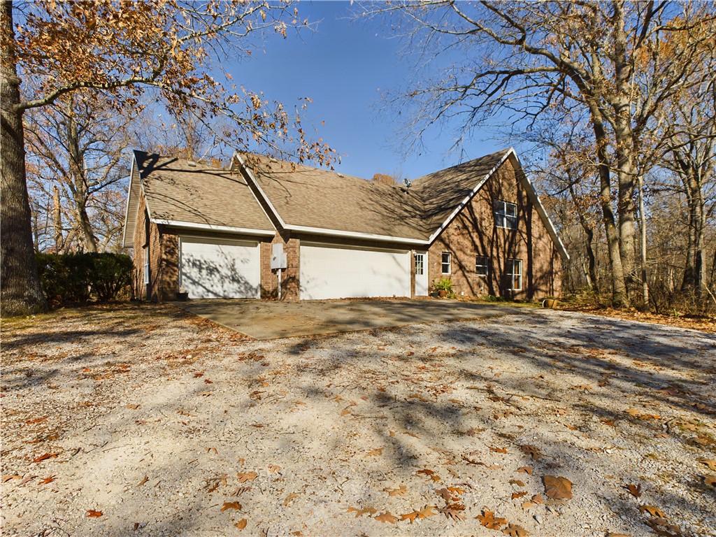 2966 Moffett Lane