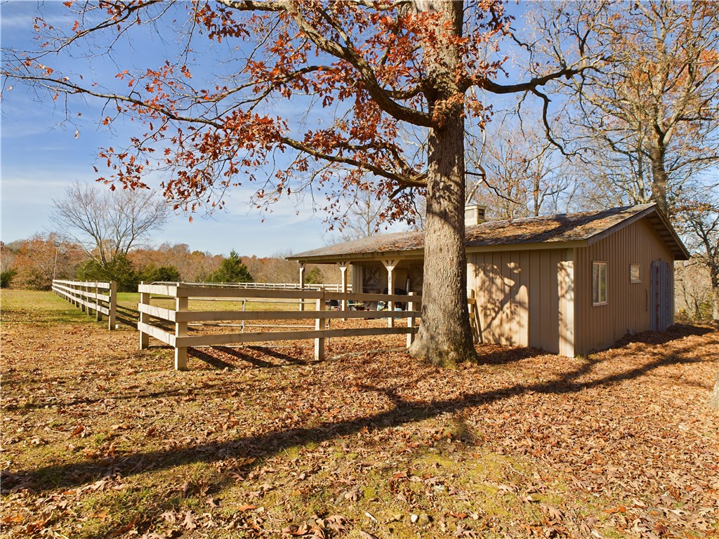 2966 Moffett Lane