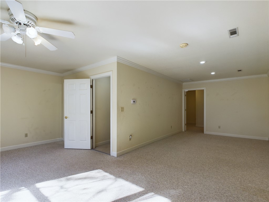 2966 Moffett Lane