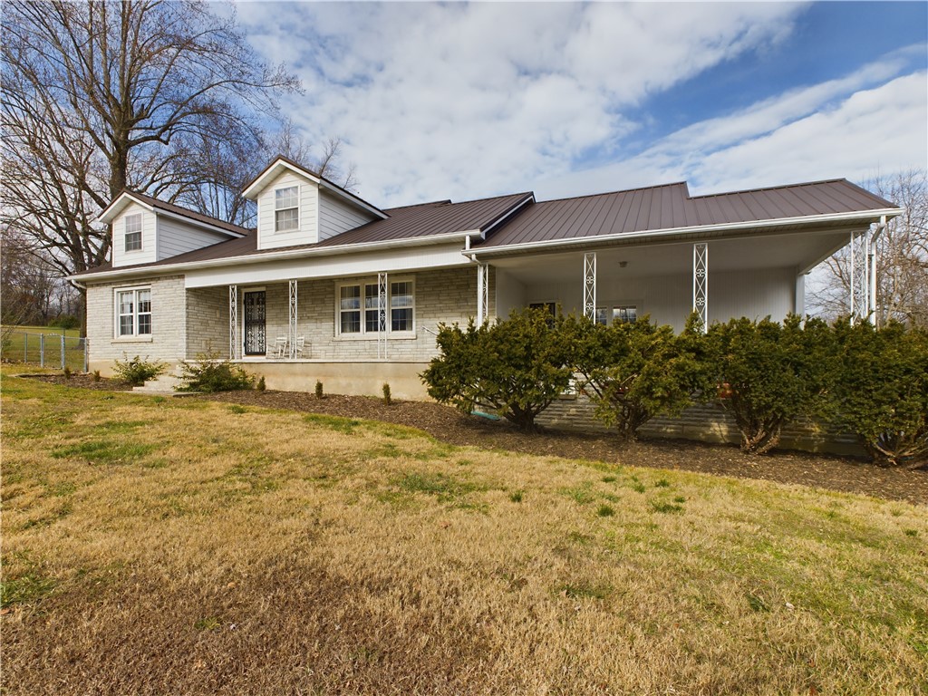 1405 Capps Road