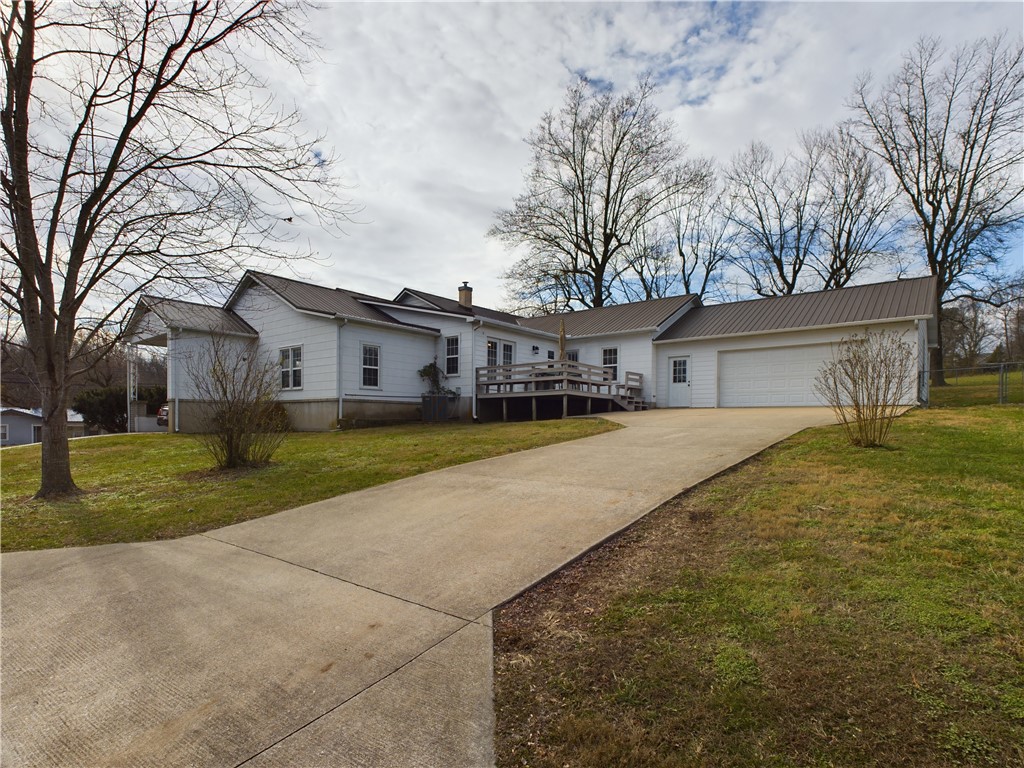 1405 Capps Road