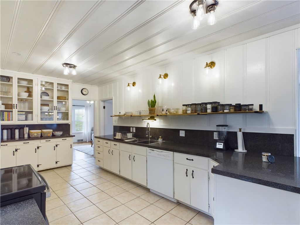 1405 Capps Road