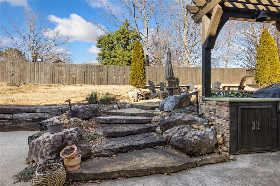 1403 Crestwood Drive