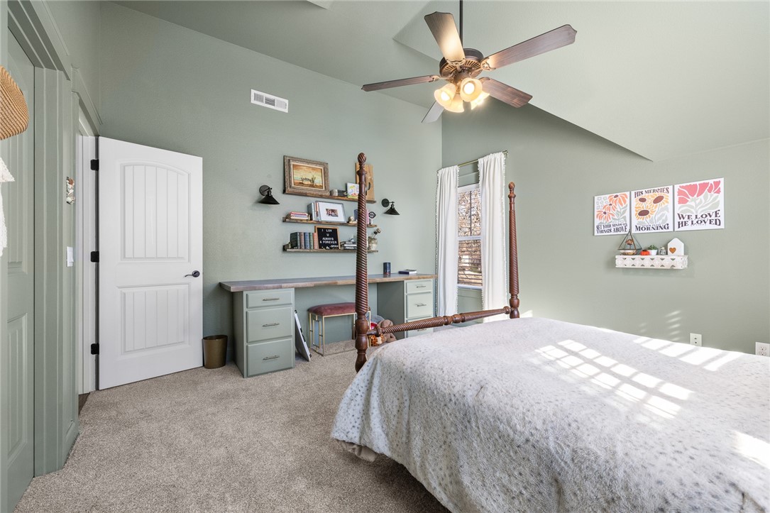 1403 Crestwood Drive