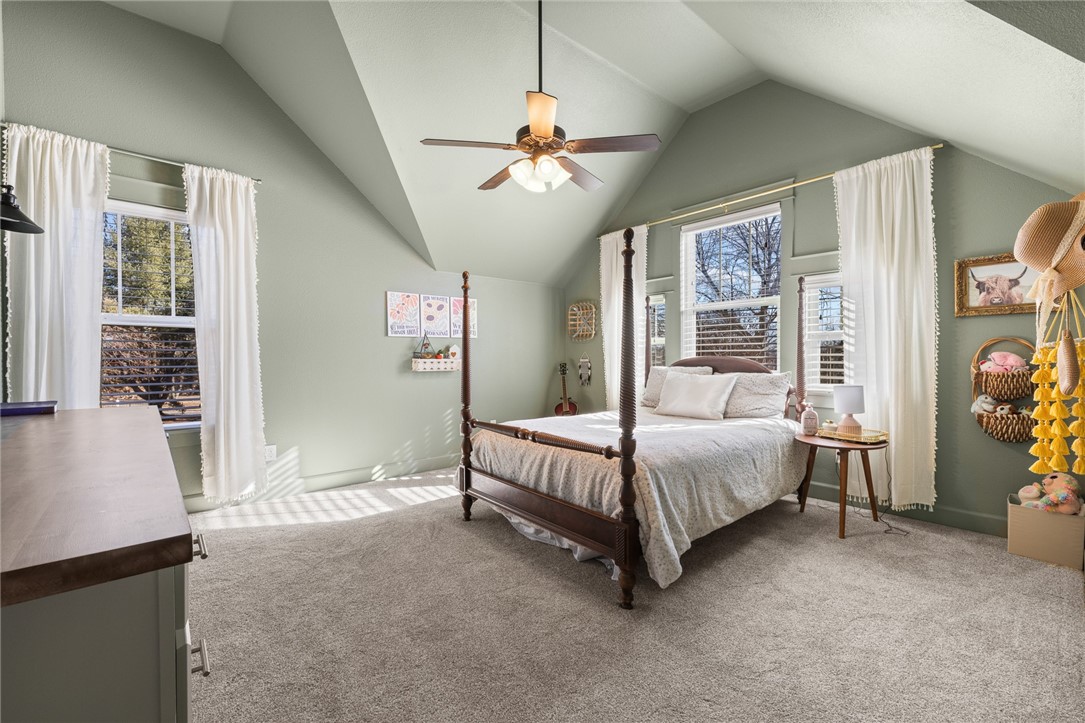 1403 Crestwood Drive