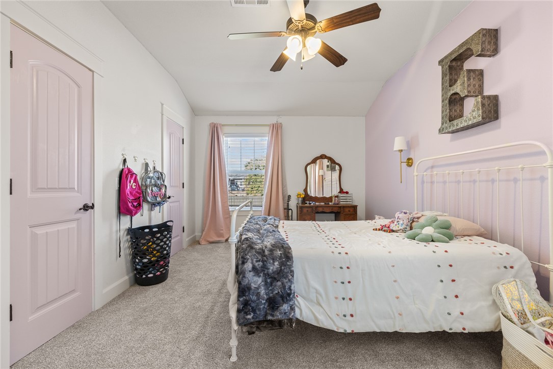 1403 Crestwood Drive