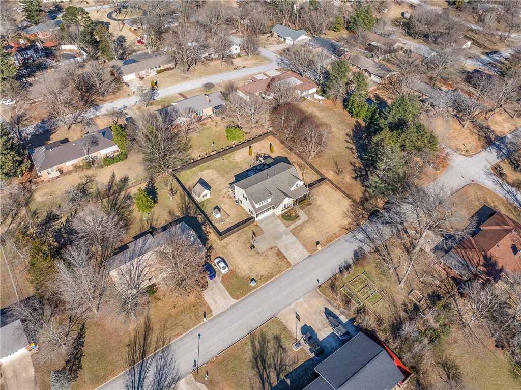 1403 Crestwood Drive