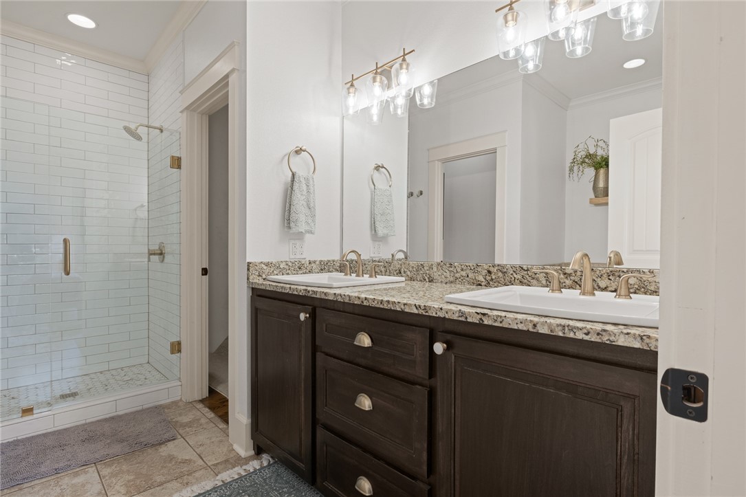 1403 Crestwood Drive