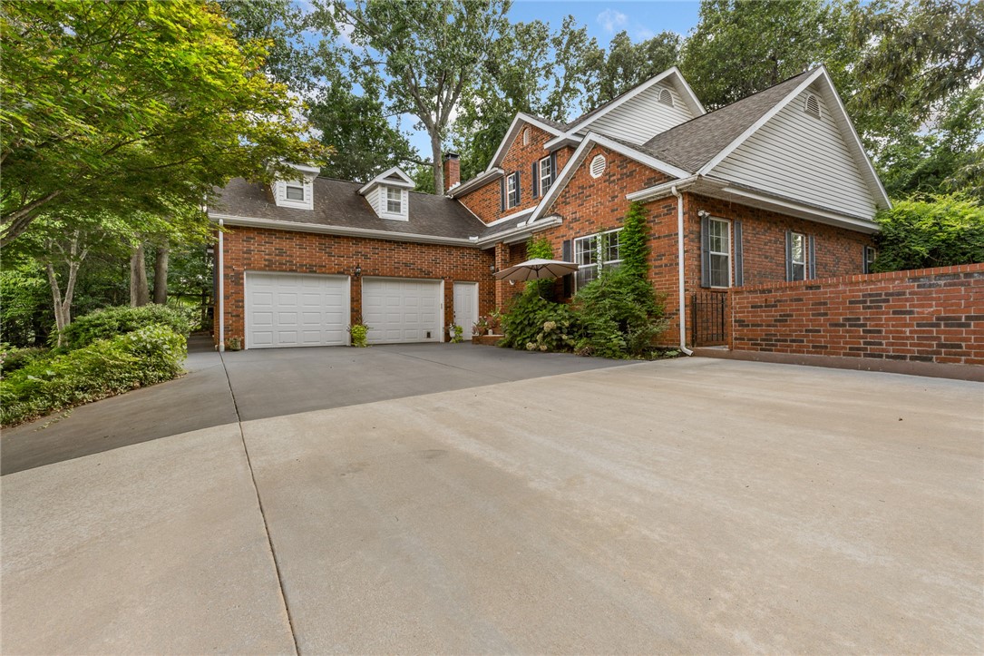 512 Paddington Lane