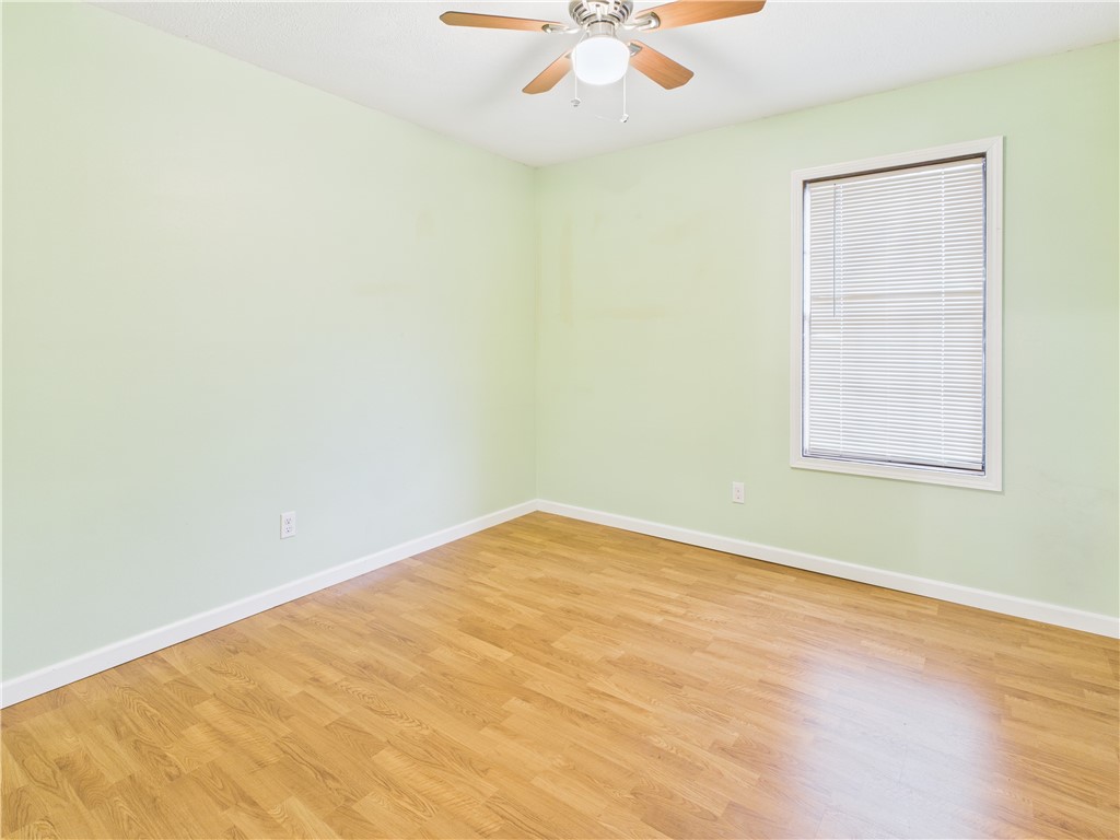 875 Meadow Lane