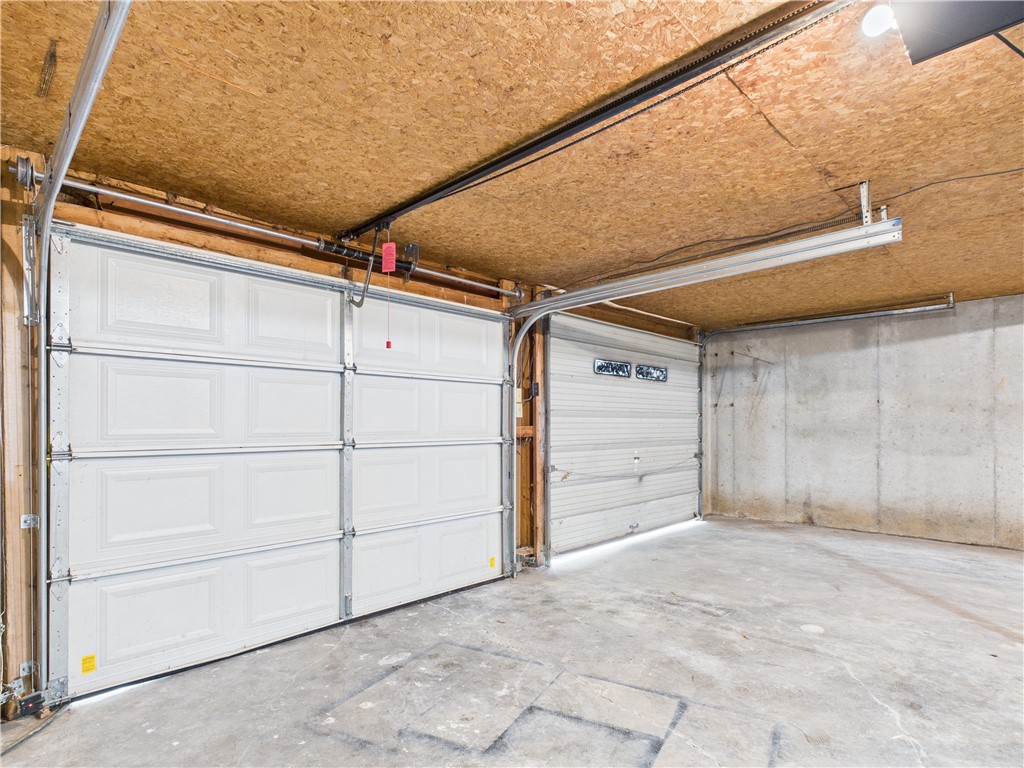 875 Meadow Lane