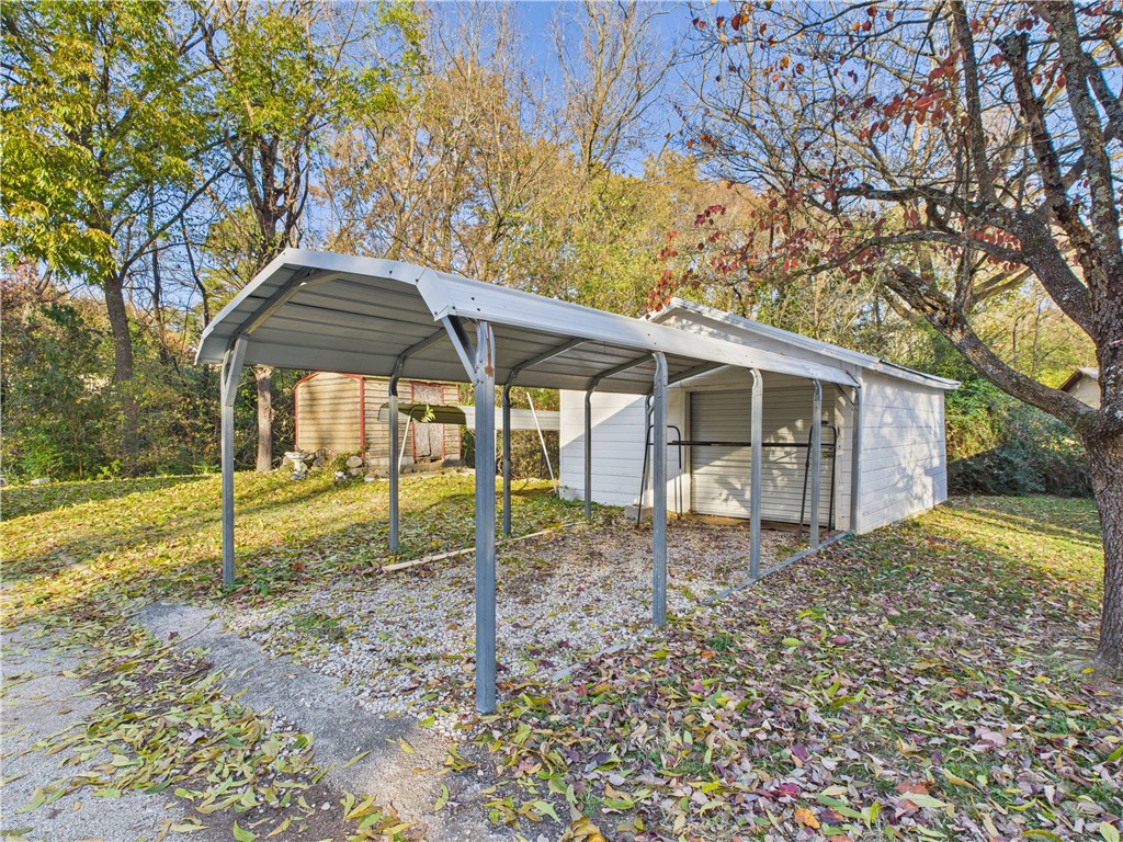 705 Oak Street
