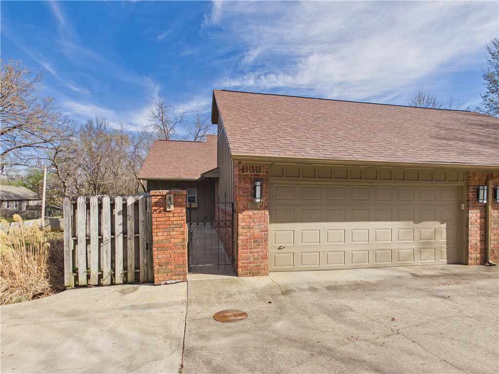 78 E Sycamore Street