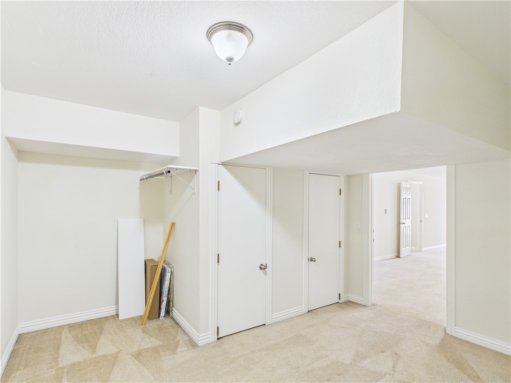 78 E Sycamore Street