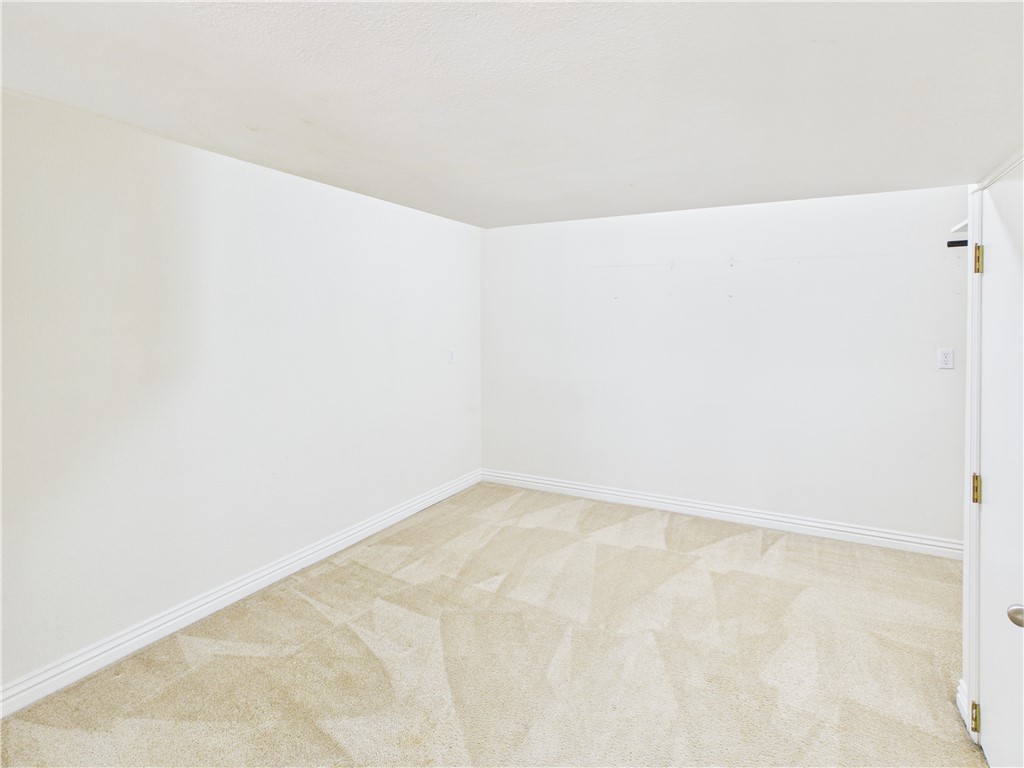 78 E Sycamore Street