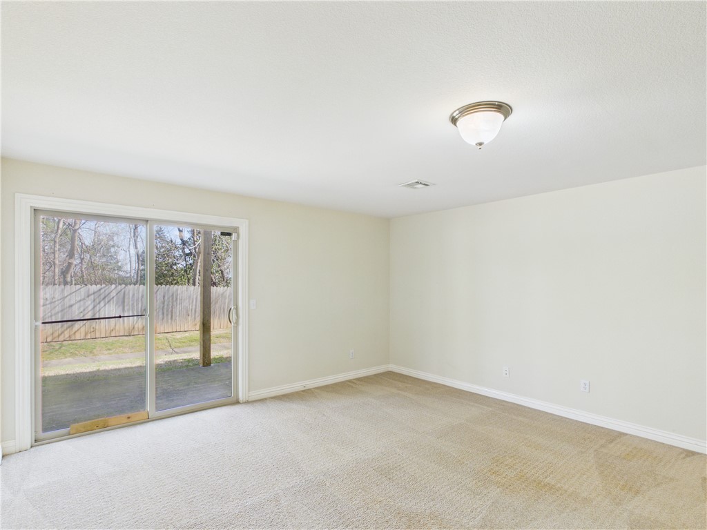 78 E Sycamore Street