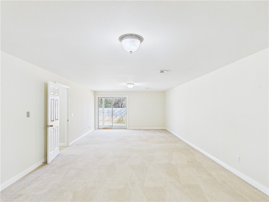 78 E Sycamore Street