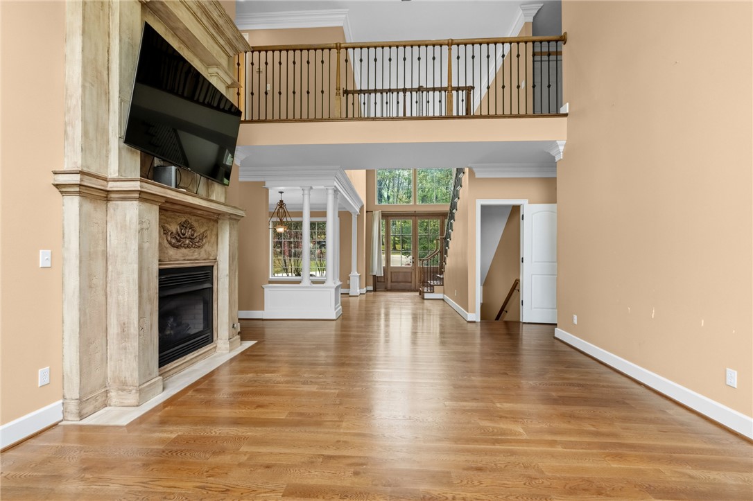 2805 Inwood Drive