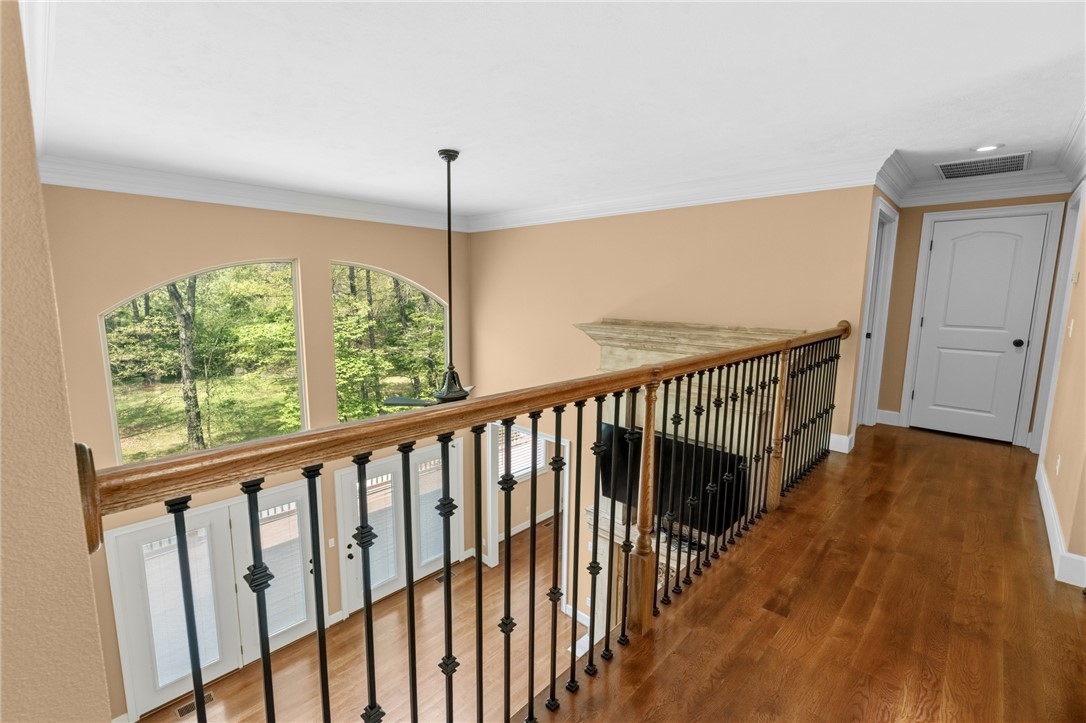 2805 Inwood Drive