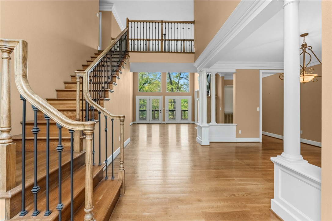 2805 Inwood Drive