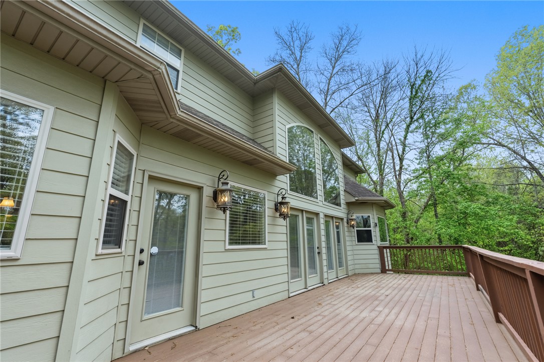 2805 Inwood Drive