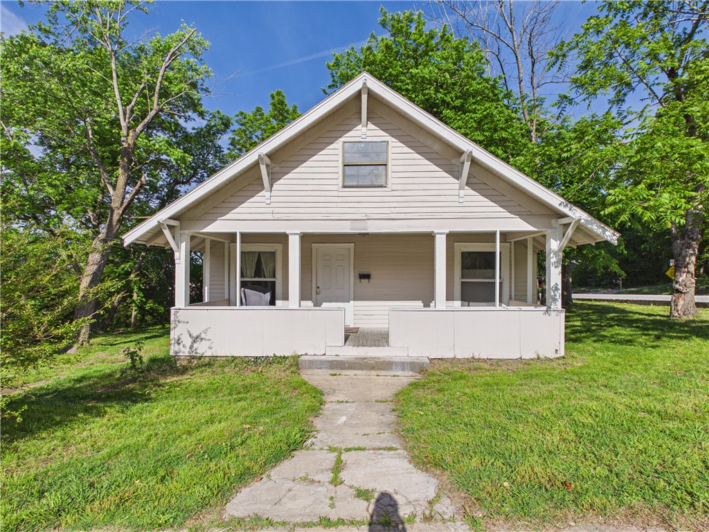 312 N Chestnut