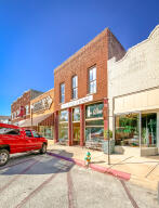 114 N Willow Street