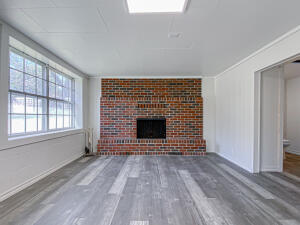 422 Skyline Drive