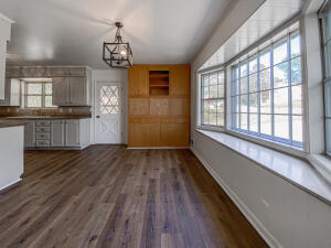 422 Skyline Drive